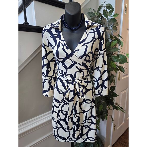 Julie Brown Dresses & Skirts - Julie Brown Shift Dress S Navy Ivory Peruzzi Wrap Tie-Waist 3/4 Sleeve Party